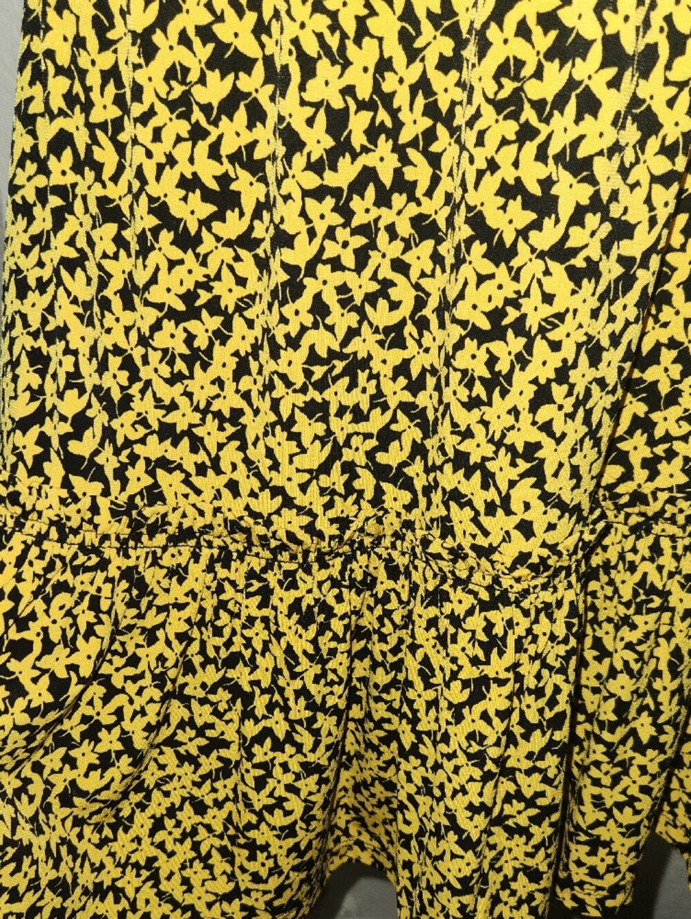 MICHAEL Michael Kors Yellow and Black Halter Floral Mini Dress - Picture 4 of 8